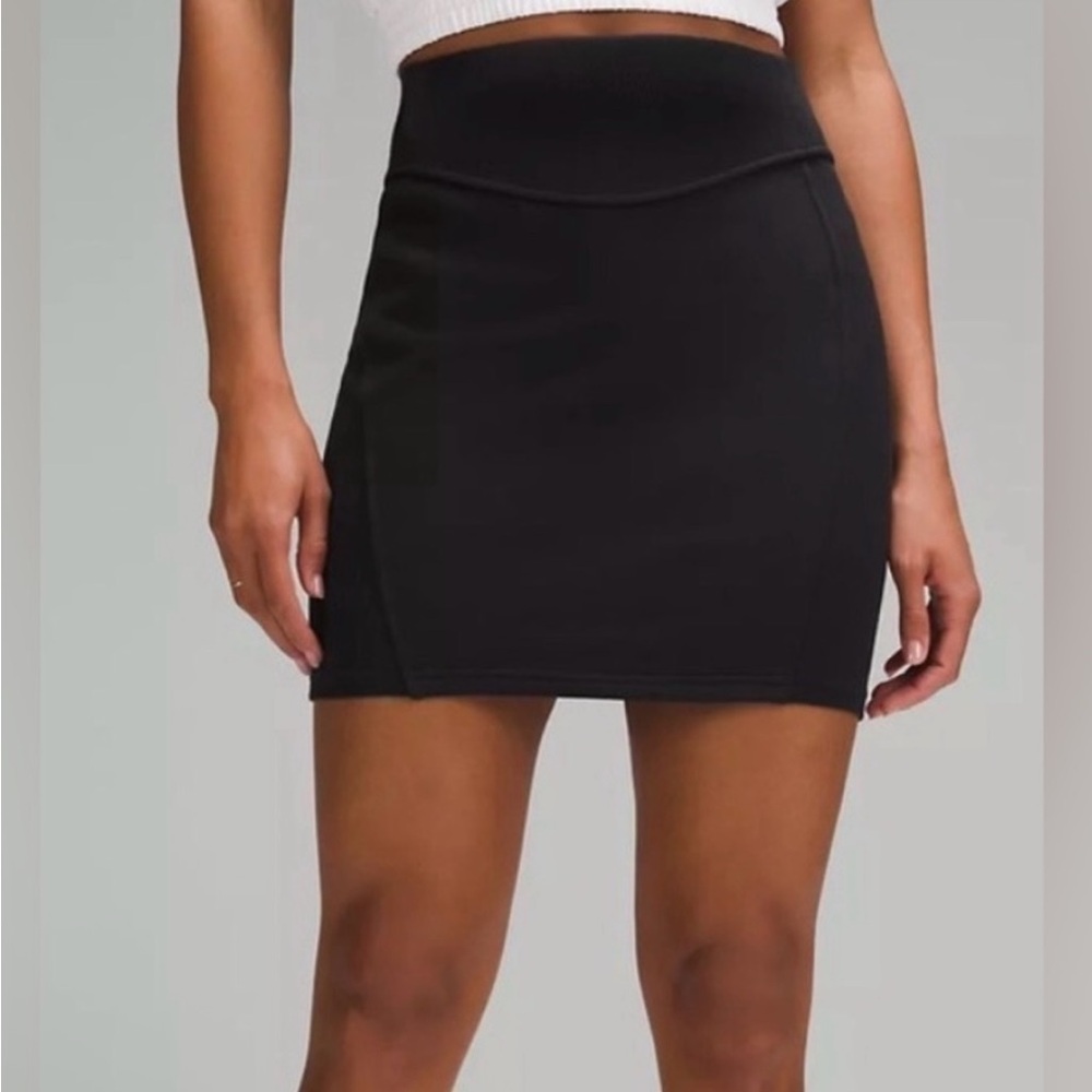 New Lululemon Black Scuba Skirt size XL